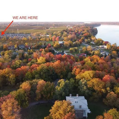 Resort Near Wineries, River, Trails! Large Pool! Niagara-on-the-Lake Exterior photo